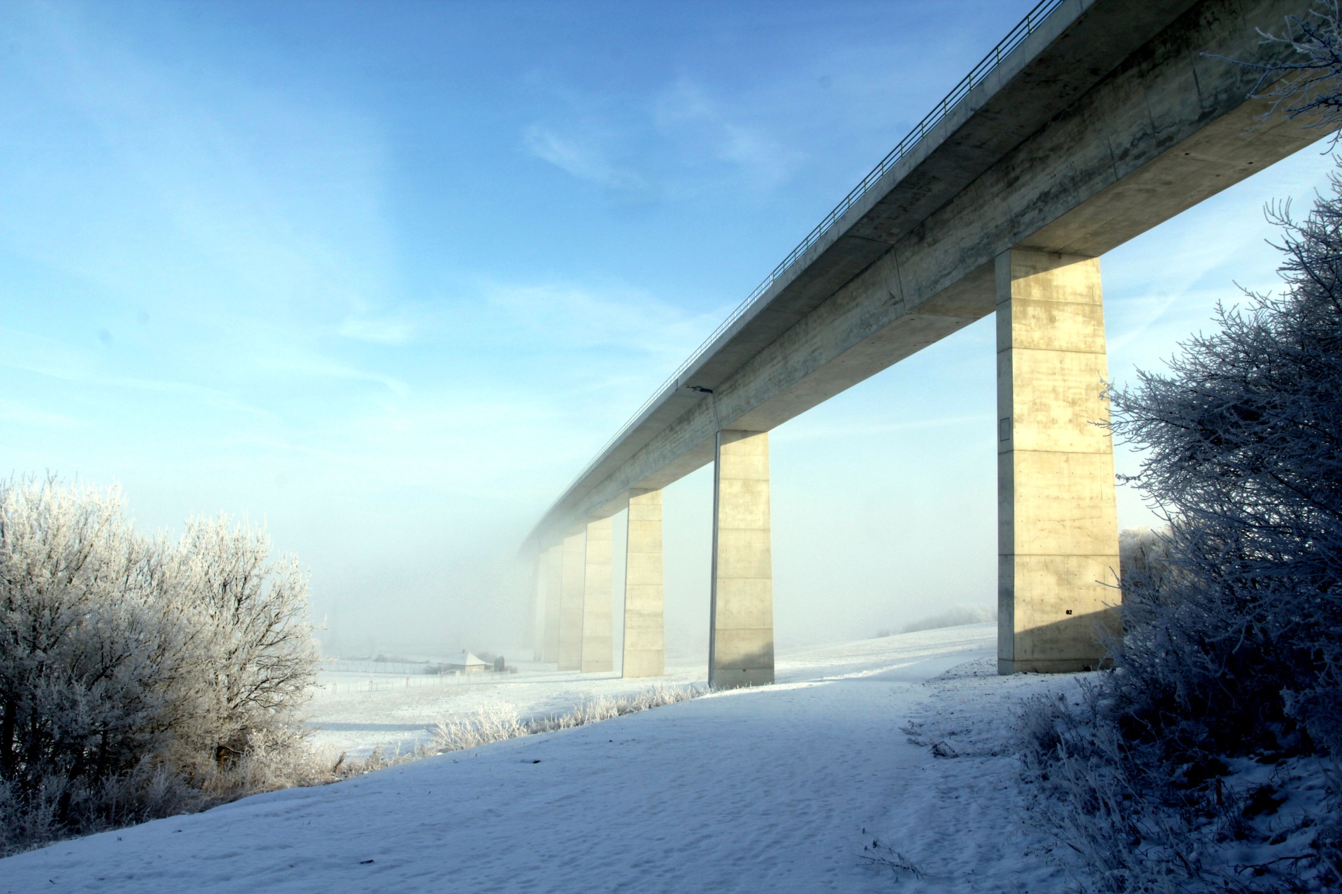 Brucke Im Nebel Digitalphoto