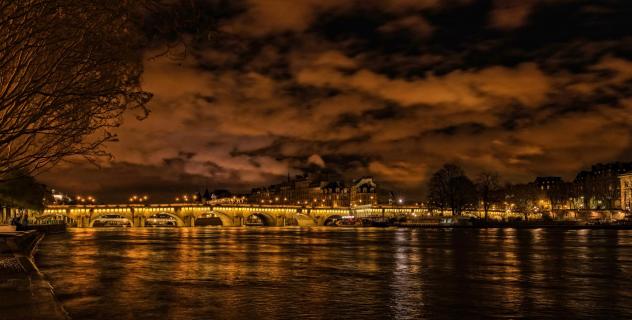 Paris. Le Pont Neuf