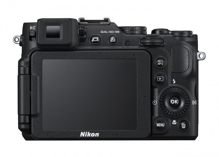 Nikon Coolpix P7800