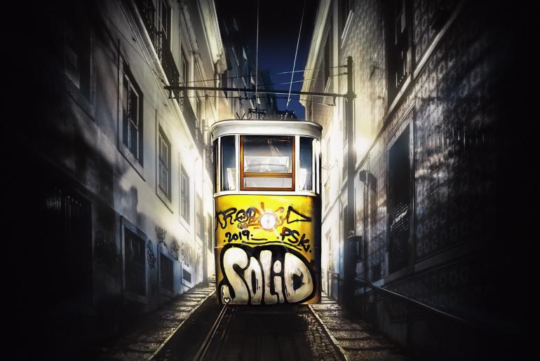 Platz 14: „solid tram“