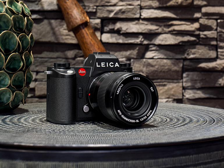 Leica verwendet für die SL3 ein robustes Ganzmetallgehäuse. Das verleiht der Kamera eine hohe Wertigkeit und verspricht eine lange Lebensdauer.